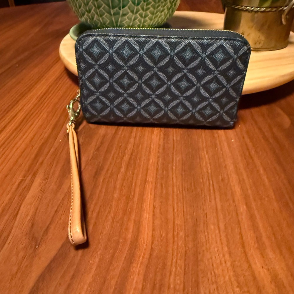 Fossil Blue Patterned Wristlet Wallet